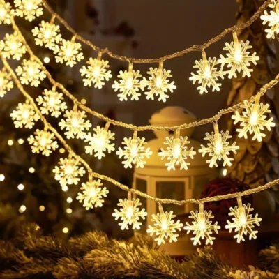 Schneeflocken-Lichterkette 3 m, warmweiß