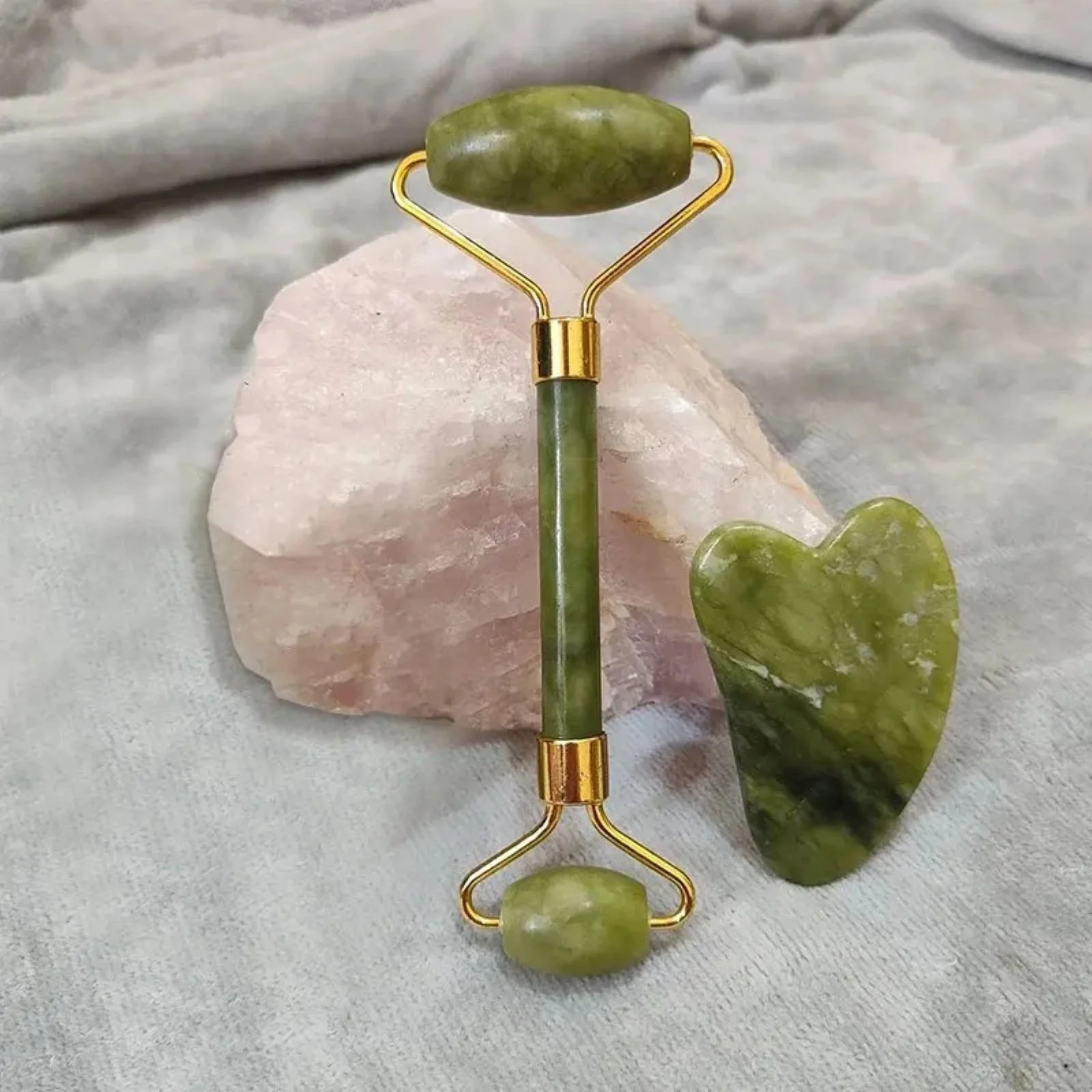 Gesichtsmassagegerät Jaderoller & Gua Sha